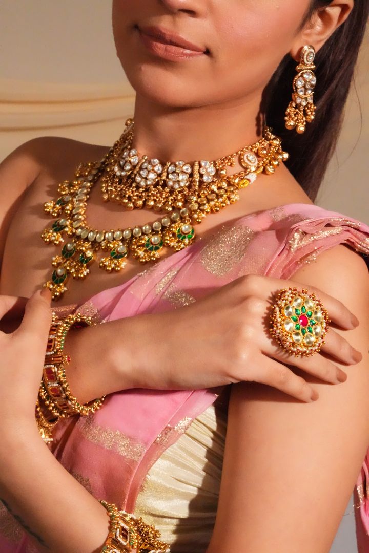 Regal Pearl Cluster Statement Choker with Earrings