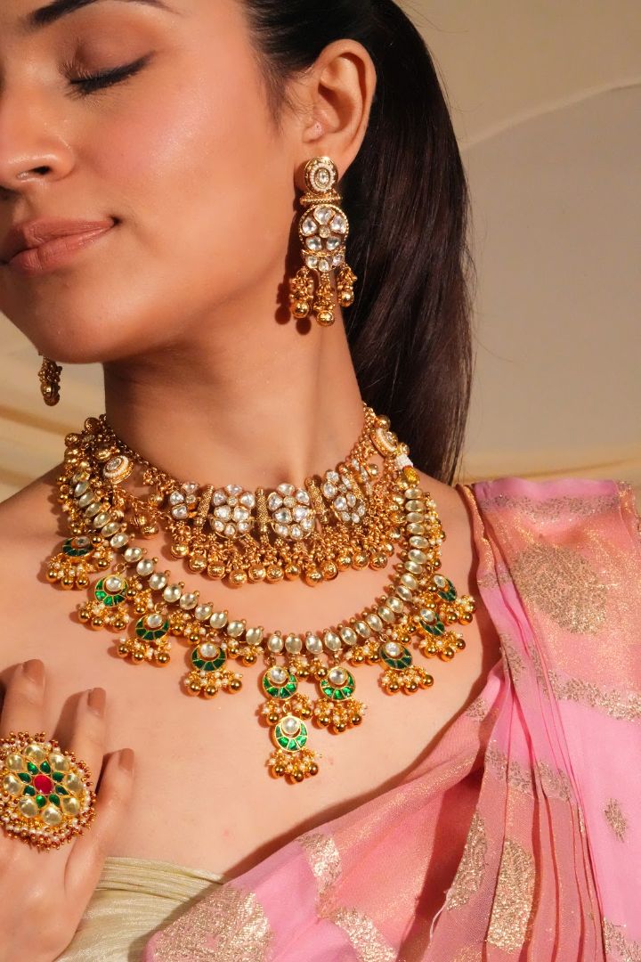 Regal Pearl Cluster Statement Choker with Earrings