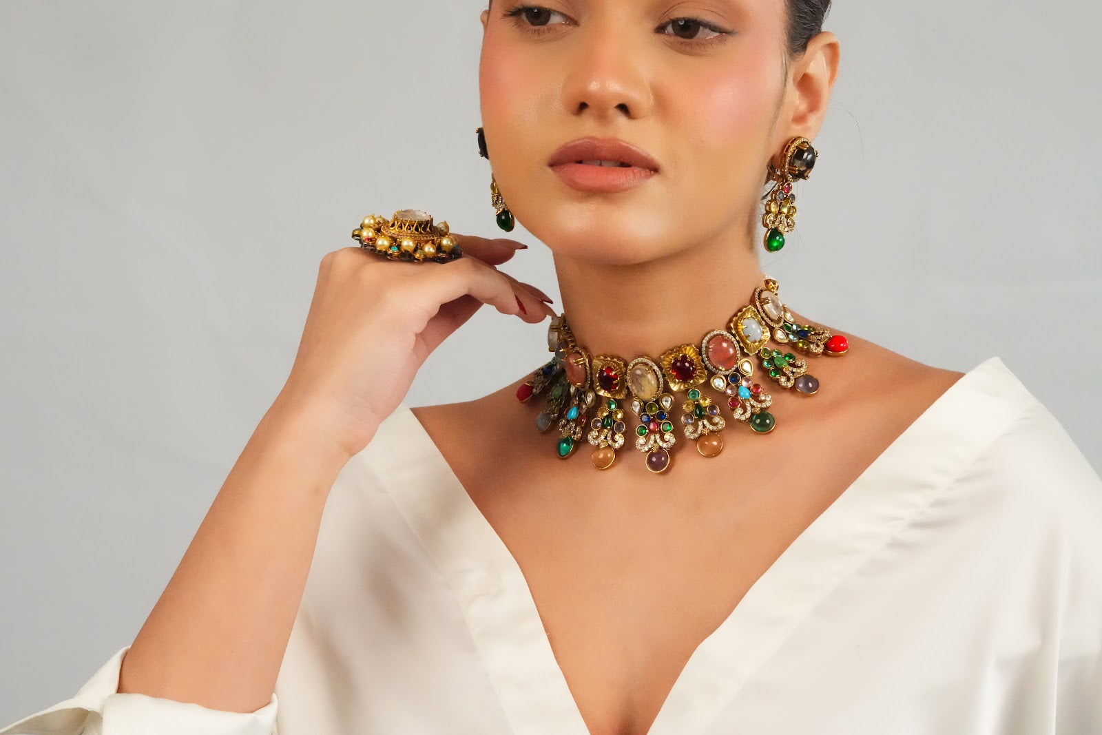 Royal Inspired Vibrant Pendant Necklace with Earring