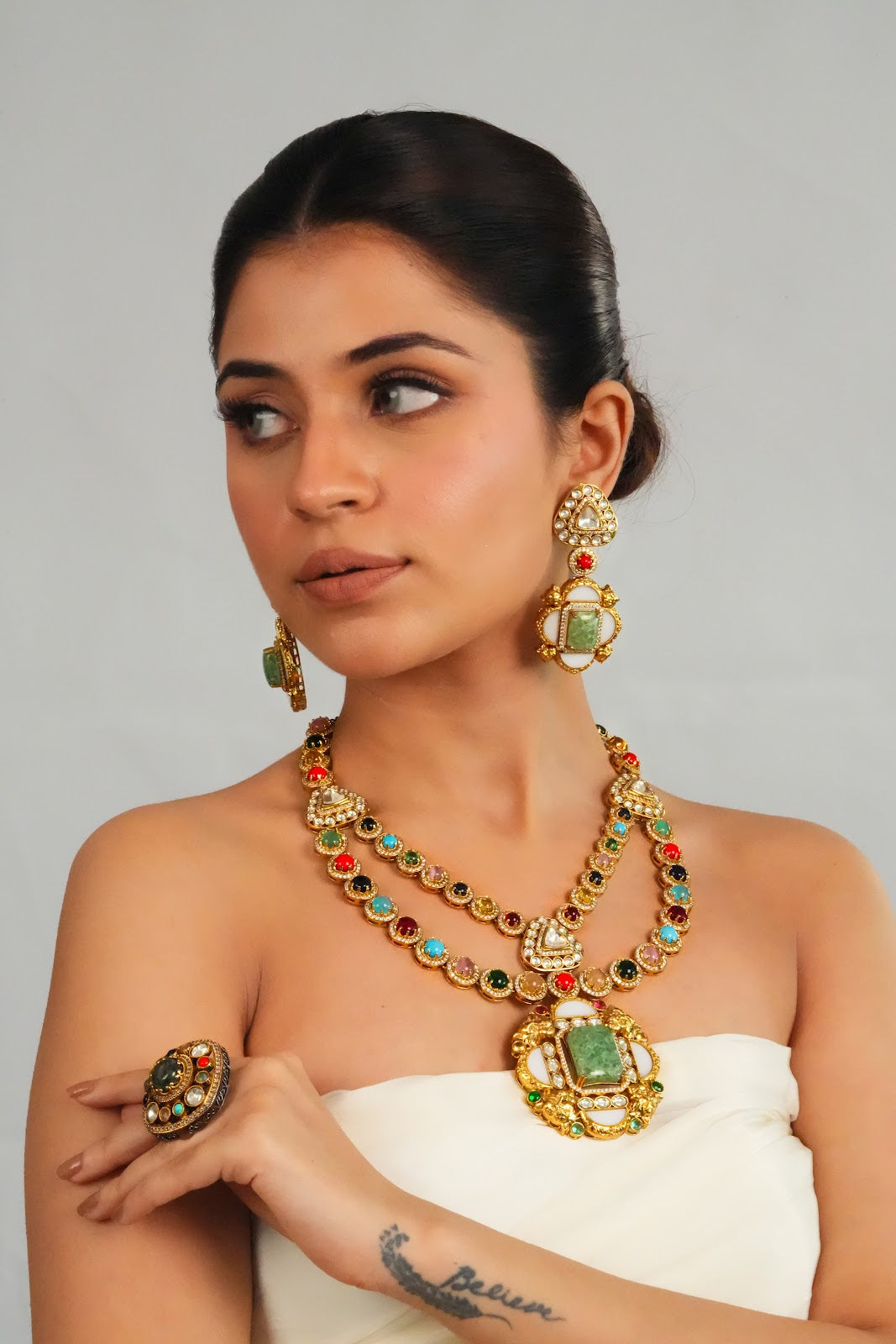 Elegant Vibrant Gemstone Necklace with Earrings