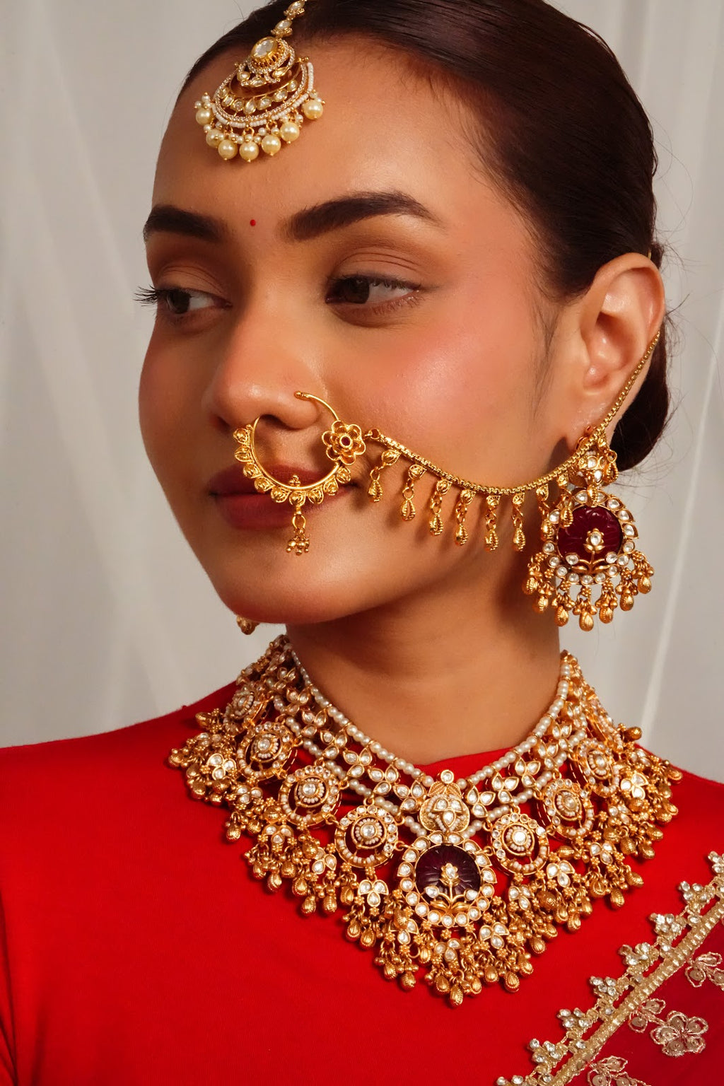 Regal Carved Stone Collar Necklace with Chandelier Earrings